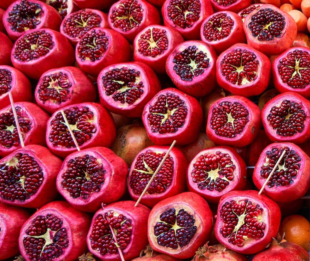pomegranate, pomegranates, fruit-3004195.jpg